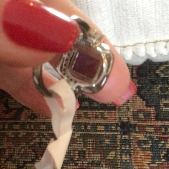 Women’s Amethyst and Crystal Accents Cushion Cut Ring sz 7 - Picture 5 of 7